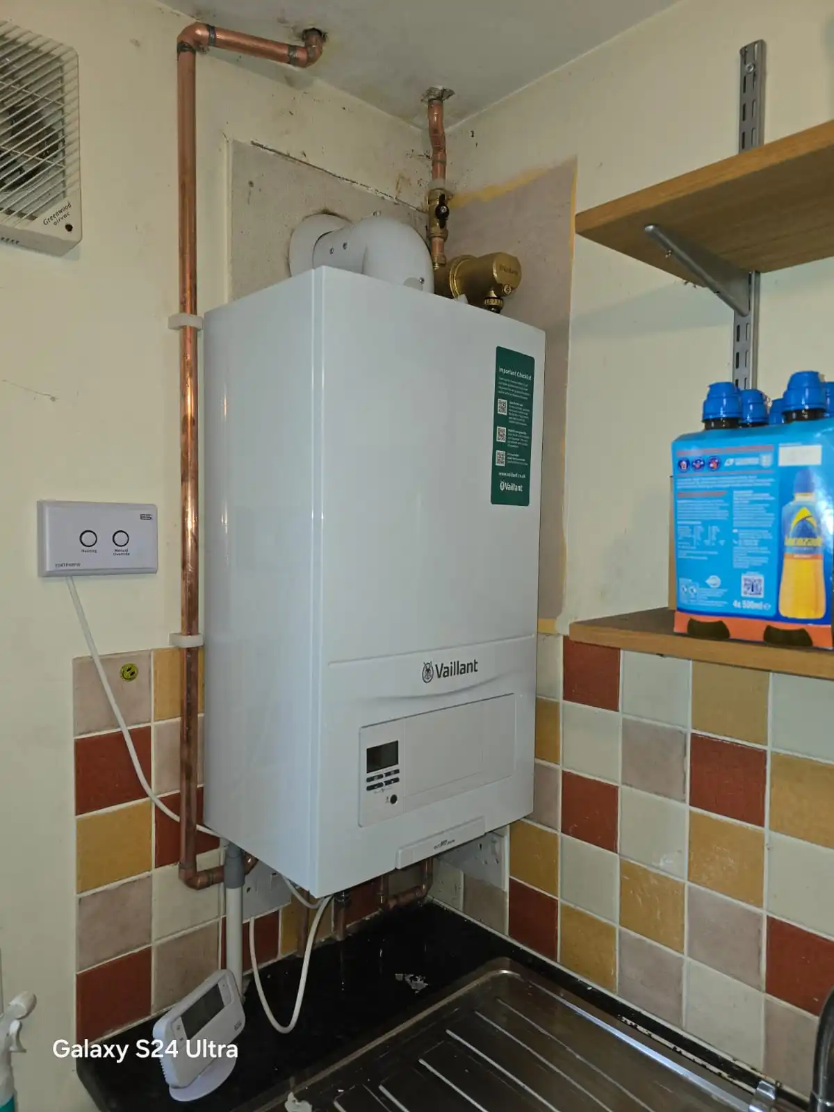 Boiler servicing in Newham - safety and performance checks by Gas Safe engineer